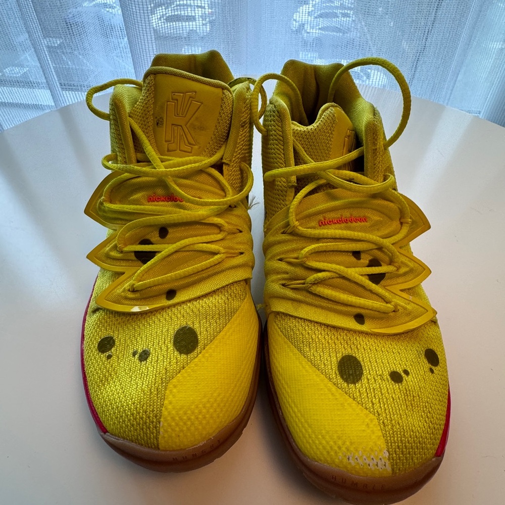 Nike Kyrie 5 SpongeBob SquarePants CN4501-700 Basketball Shoes- Youth 2Y Boys